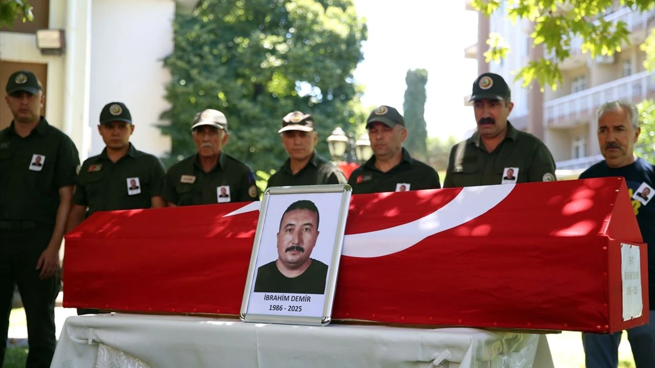 Orman şehidine son görev... İzmir sana minnettar!