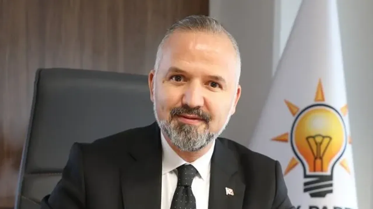 AK Partili Yıldız'dan CHP'li Bakan'a yanıt: İnsanların meşru işi olmazsa gayrimeşru işleri olur!