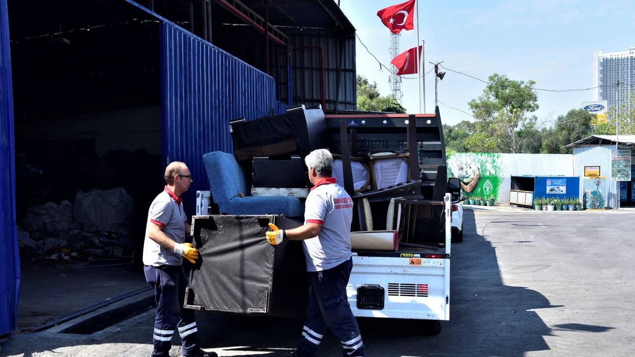 Bornova'da geri dönüşüm hamlesi: 36 milyonluk ihale