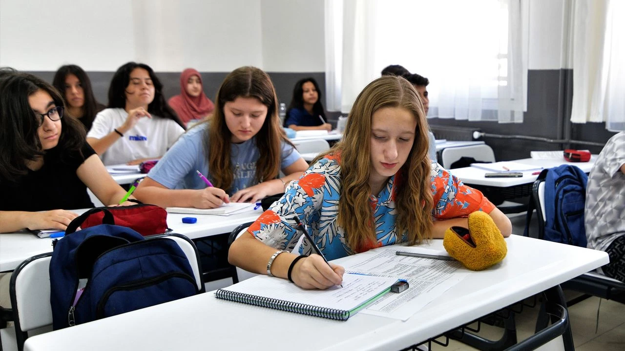 Bornova'da sınav maratonu BELGEM'le başlıyor