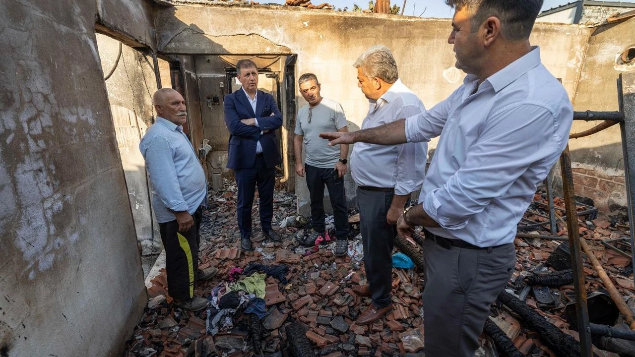 Büyükşehir'den evi yanan aileye yardım eli