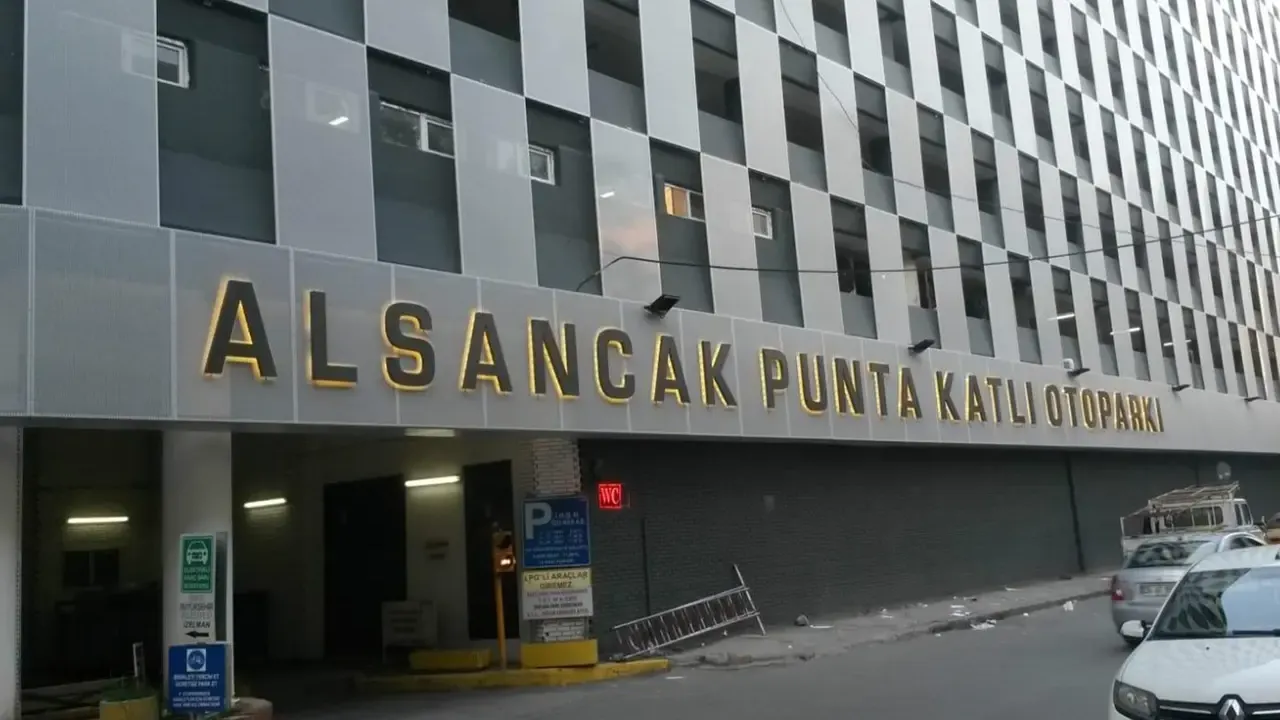 Büyükşehir'den otopark hamlesi: Gelirin yüzde 30'u İZELMAN'a!