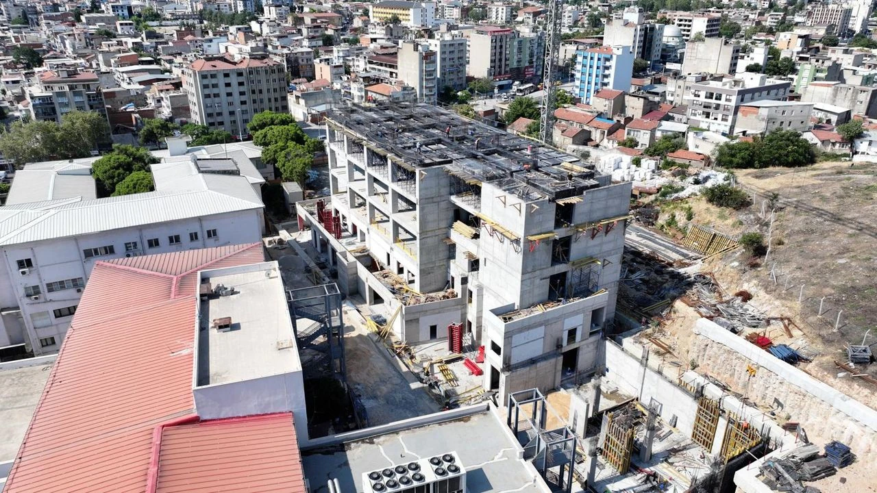 Eşrefpaşa Hastanesi'nde çalışmalar tam gaz!