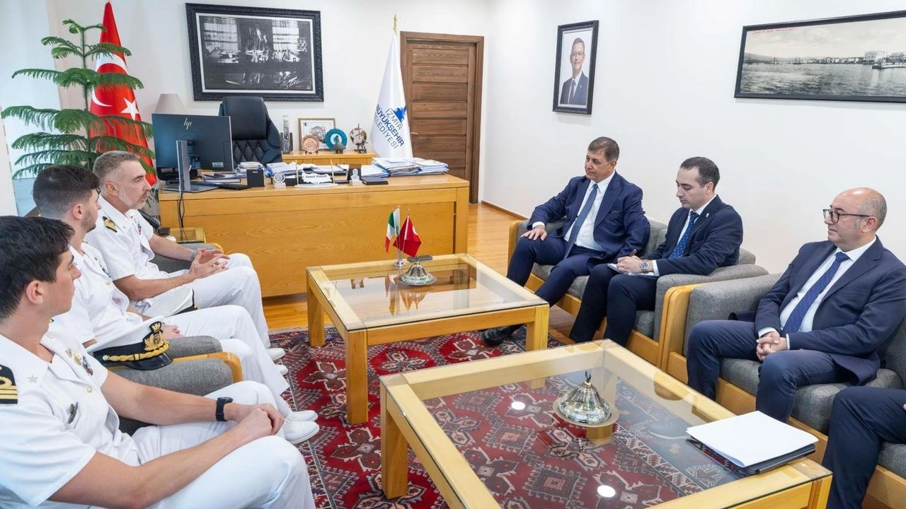 İtalyan Donanması heyetinden Tugay'a ziyaret