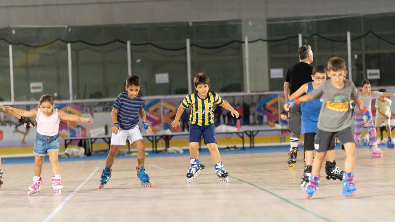 İzmir'de tekerlekli paten kursuna ilgi yoğun