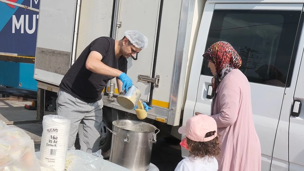 İzmir'den Balıkesir'e yardım eli