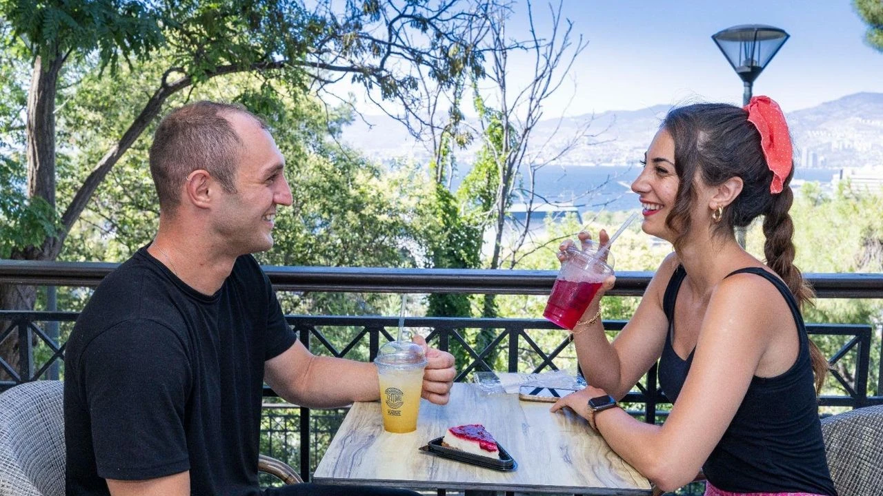 İzmir'in yeni sosyal yaşam alanı... Şato keyfi