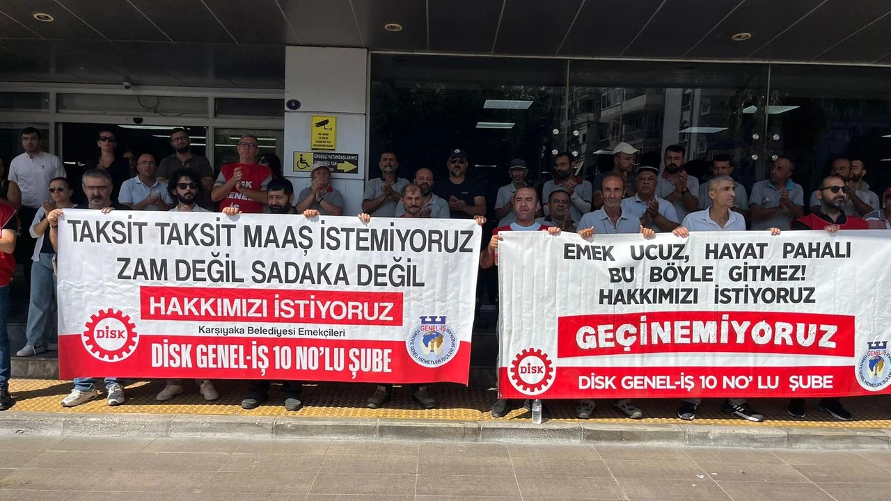 Karşıyaka Belediyesi'nin önü eylem alanı!