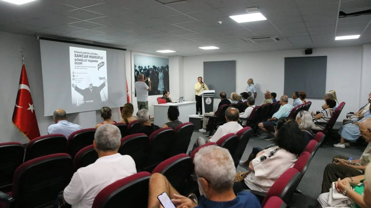 Karşıyaka 'İzmir Baba'yı unutmadı!