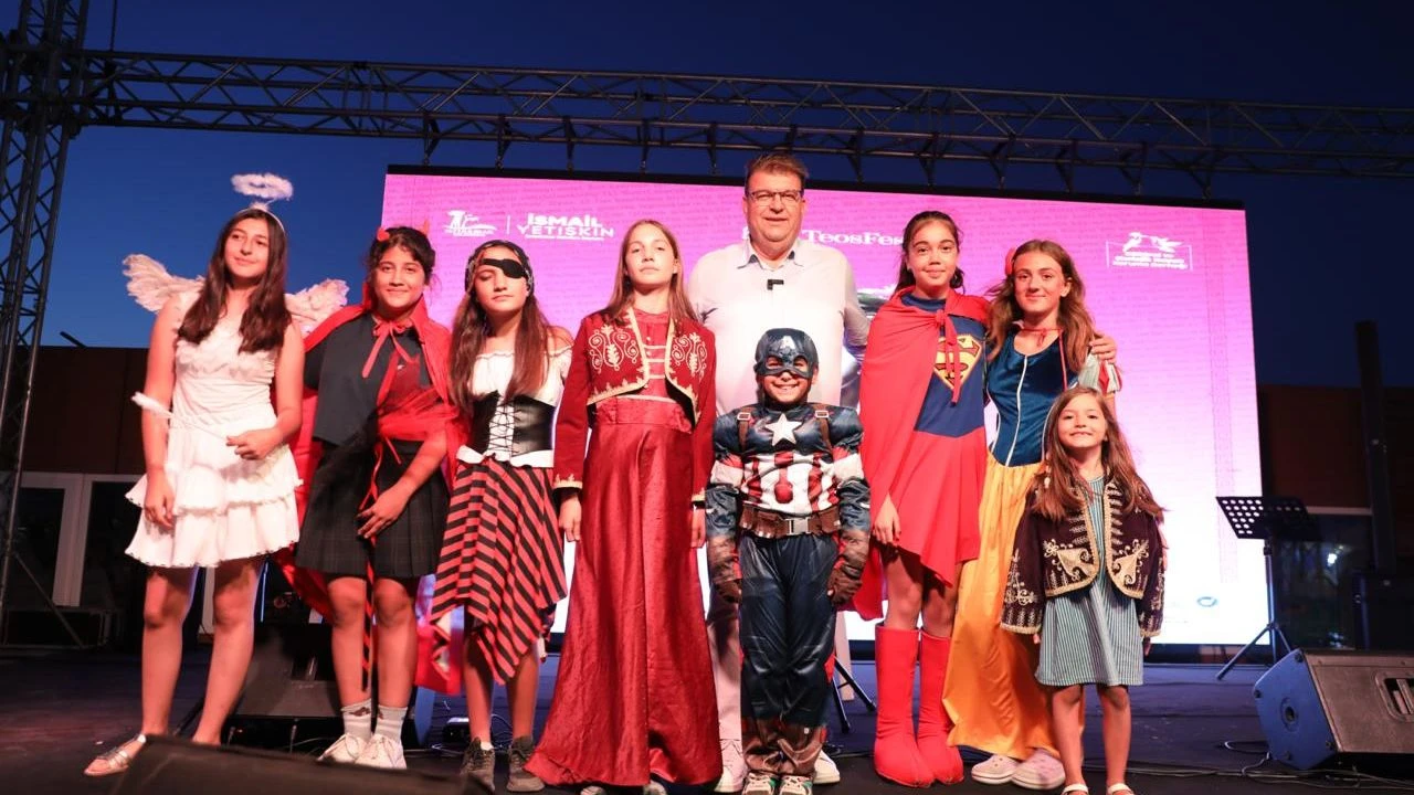 "Sanatçılar Şehri" Seferihisar sanatla buluştu!