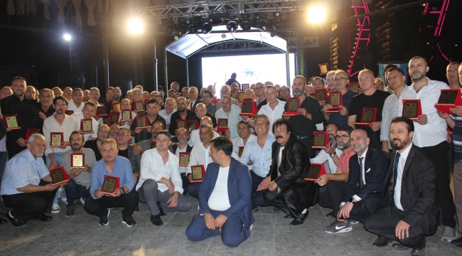İzmir Berberler Odası'ndan Unutulmaz Moral Gecesi
