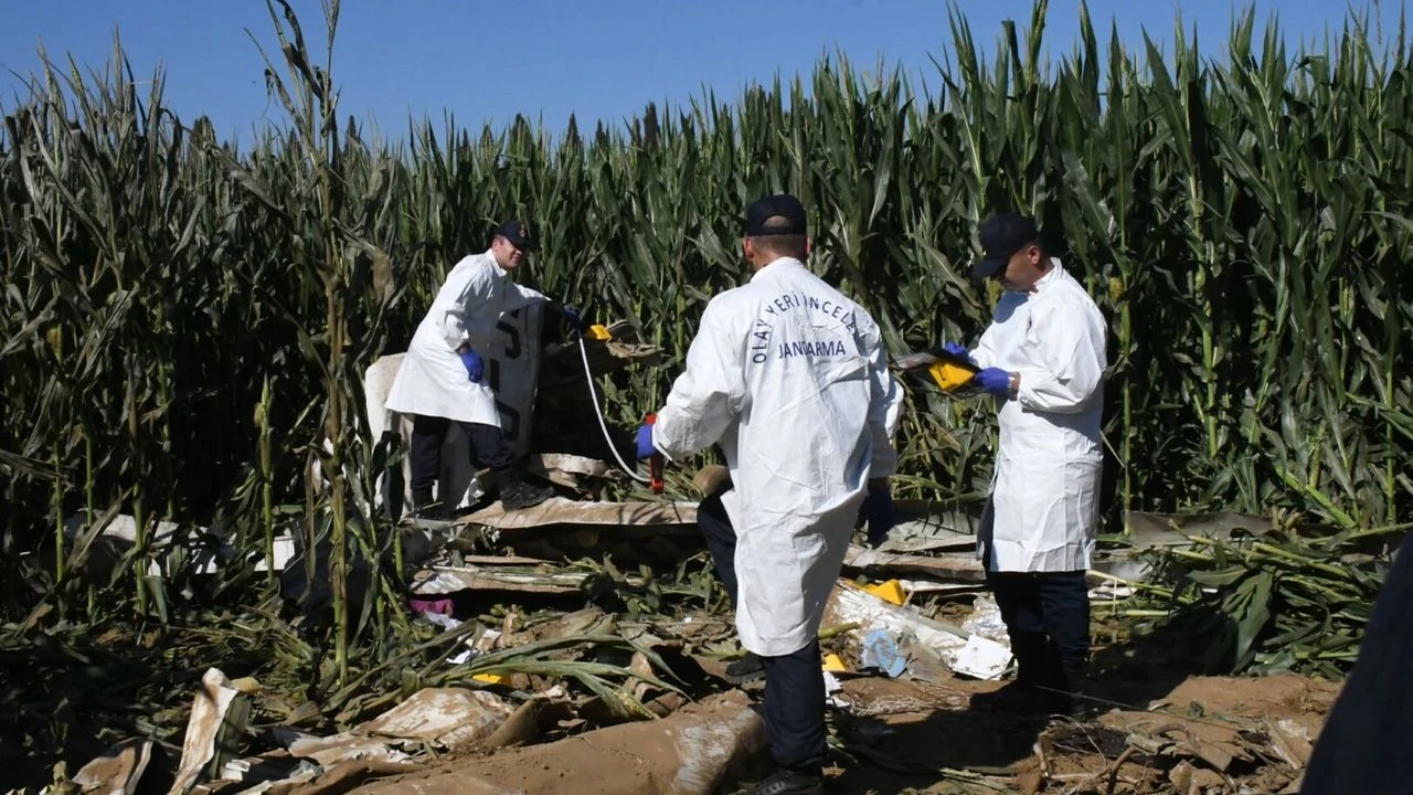 Torbalı'ya uçak düştü!