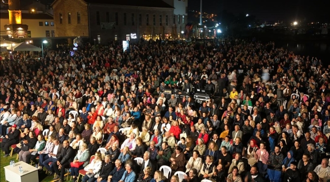 20. Ayvalık Uluslararası Zeytin Hasat ve Turizm Festivali'nde müzik dolu gece...
