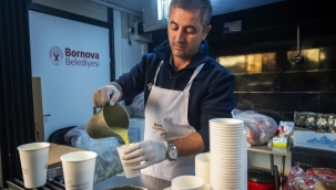 Bornova'da soğuk sabahlar sıcak çorbayla ısınıyor