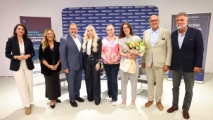 "Sezonun Hikâyesi: Çeşme'de Yaz" söyleşisi Arkas Sanat Alaçatı'da yapıldı