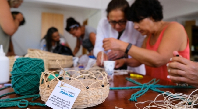 BU ÇATININ ALTINDA UMUT VAR…