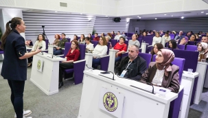 Buca Belediyesi'nden anlamlı adım: Çalışanlarına otizm farkındalık eğitimi verdi