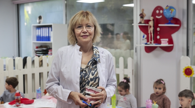 Buca Belediyesi'nden ilçenin miniklerine diş sağlığı eğitimi