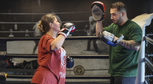 Bucalı kadınlar kick boks dersleriyle güçleniyor