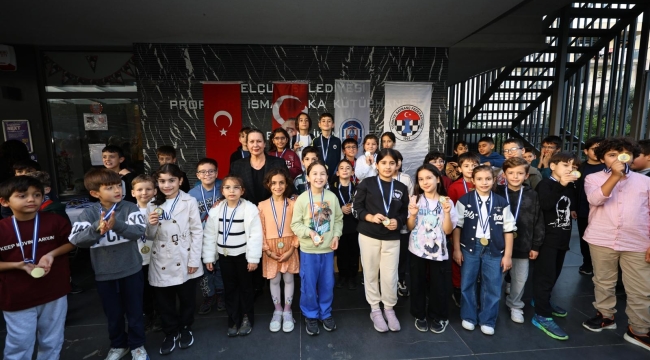 EFES SELÇUK'TA "ATAYA SAYGI" SATRANÇ TURNUVASI SONA ERDİ