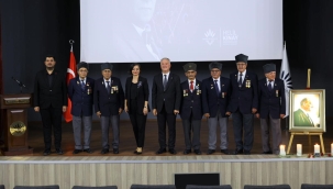 Karabağlar Belediyesi'nden Duygu Dolu 10 Kasım Söyleşisi