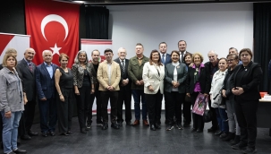 Mustafa Necati Öğretmenler Günü'nde Konak'ta anıldı