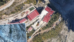 Artvin'de büyük panik yaşandı! 2 okul tahliye edildi: Deprem oluyor sandılar gerçek başka çıktı | 'Şiddetli bir gürültü geldi, nehre yuvarlandığını öğrendik'