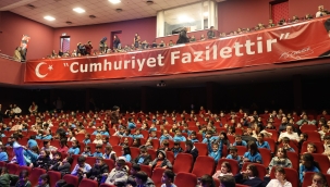 BAŞKAN ÇERÇİOĞLU ÇOCUKLARI TİYATRO İLE BULUŞTURDU