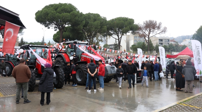 BAŞKAN ÇERÇİOĞLU ON BİNLERCE VATANDAŞI TARIM FUARI İLE BULUŞTURDU