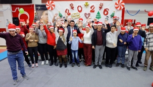 Bayraklı Belediyesi Özel Sporcularla 2026'yı Karşıladı