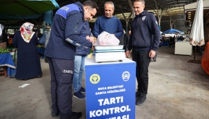 Buca'nın pazar yerlerinde tartı kontrol noktaları kuruluyor