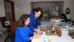 Çiğli'de Kadınlar Geleneksel Sanatı Geleceğe Taşıyor