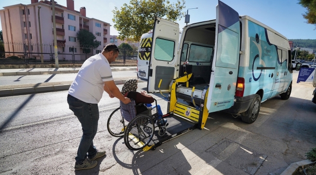 Gaziemir Belediyesi'nden engelsiz ulaşım hizmeti