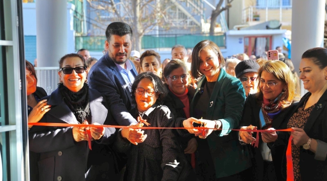 Karabağlar 'da Bir Günde İki Açılış