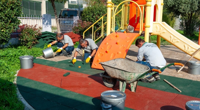 Karşıyaka'nın parkları tek tek yenileniyor