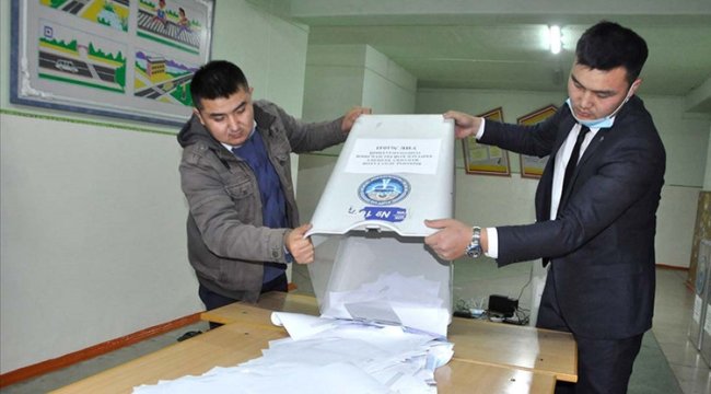 Kırgızistan'da seçime katılım oranı yüzde 37'de kaldı