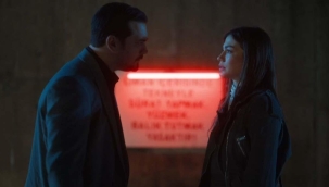 Kübra Ünlü yazdı! EŞREF RÜYA DA BÜYÜK PUSU? - Son Dakika Magazin Haberleri