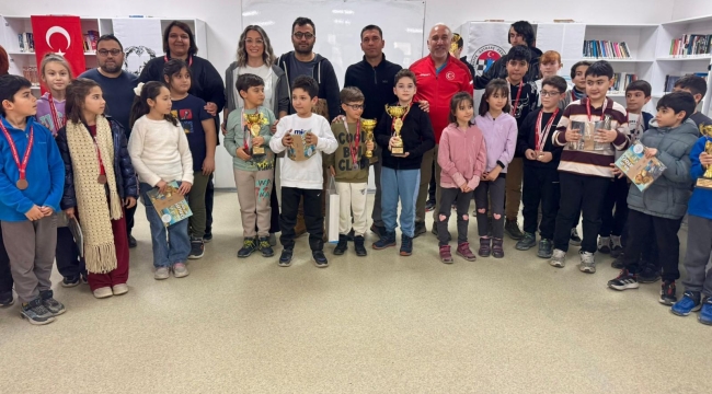 Seferihisar Yeni Yıl Satranç Turnuvası sona erdi