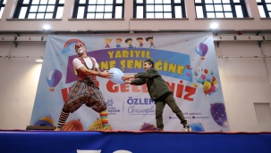 BAŞKAN ÇERÇİOĞLU'NDAN ÇOCUKLARA KARNE HEDİYESİ