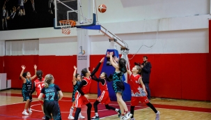  Bayraklı'da Yarıyıl Tatilinde Spor Coşkusu