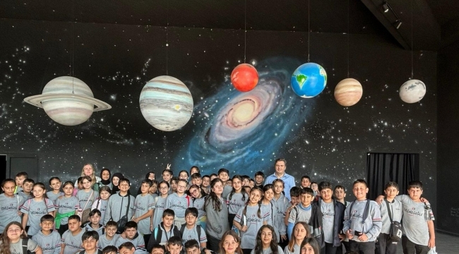 Çiğli'de Astronomi, Havacılık ve Uzay Kampüsü'nü 1 Haftada 1.100 Kişi Ziyaret Etti