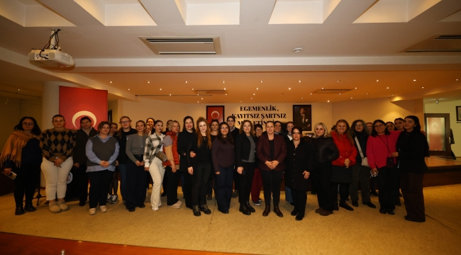 EFES SELÇUK'TA RAHİM AĞZI KANSERİ FARKINDALIK EĞİTİMİ DÜZENLENDİ