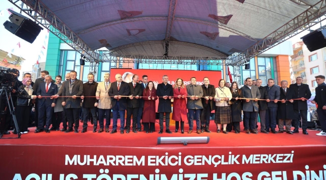 Saruhanlı'da Gençlik ve Sosyal Belediyecilik Projeleri Hizmete Açıldı