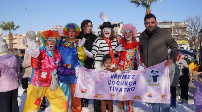  Ürkmez'de yarıyıl tatiline kar sürprizi