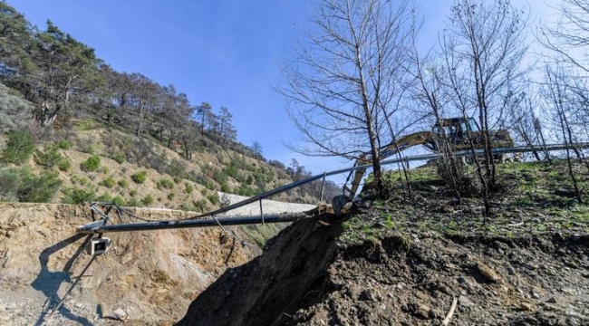 Büyükşehir ekipleri Ödemiş'te felaketi önledi
