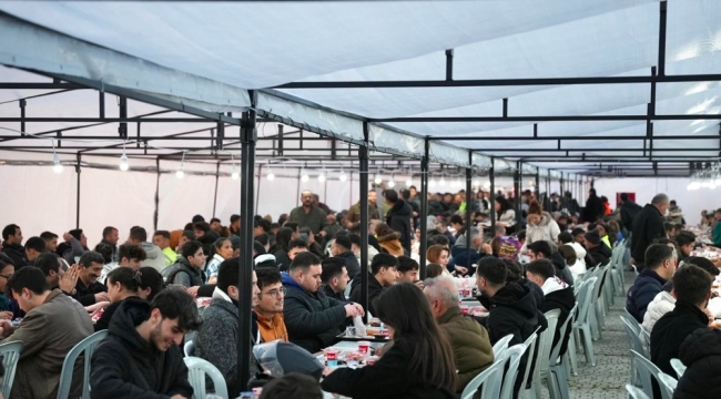 Çeşme'de Ramazan birlikte yaşanıyor: İlk 3 gün yoğun ilgi gördü