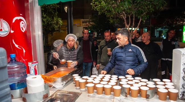 Karşıyaka Belediyesi'nden 30 bin kişiye sıcak çorba ikramı