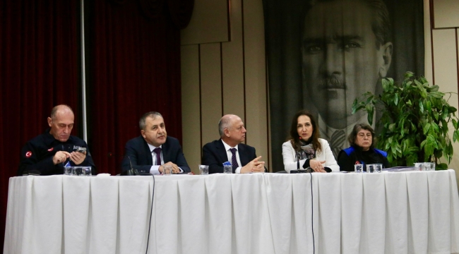 Karşıyaka'da afetlere karşı ortak akıl zirvesi