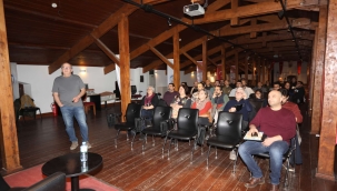 Selçuk Efes Kent Belleği'nde Babalar İçin "Başarı" Söyleşisi