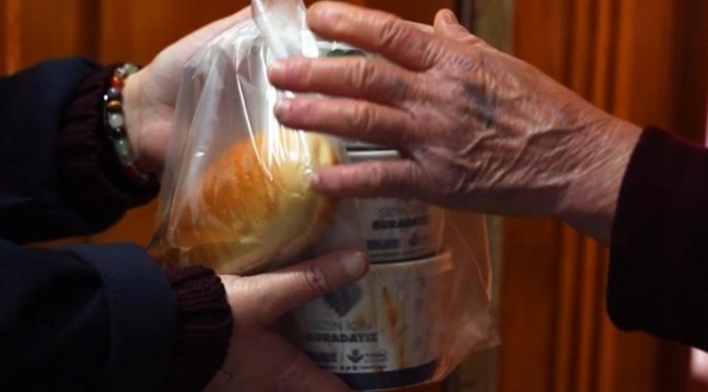 Torbalı Sıcak Yemek Dağıtımı